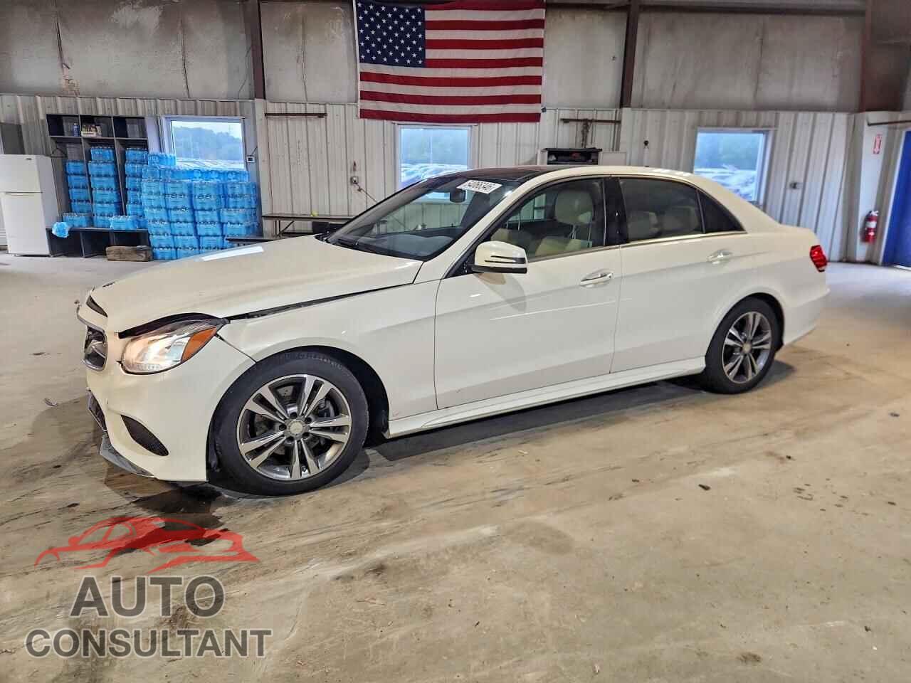 MERCEDES-BENZ E-CLASS 2015 - WDDHF9HB2FB143479
