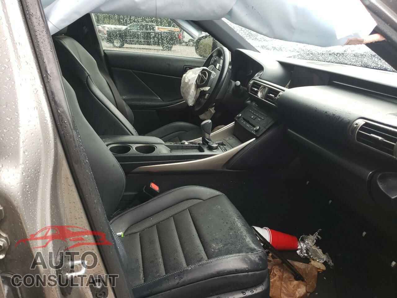 LEXUS IS 2016 - JTHBA1D21G5027727