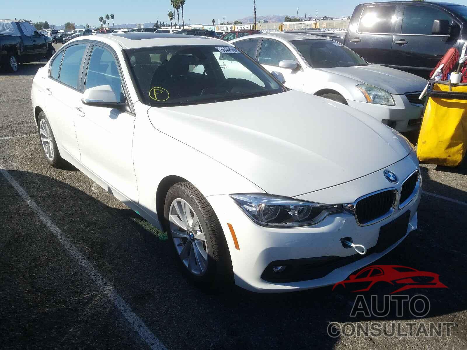 BMW 3 SERIES 2018 - WBA8E1G54JNU92836