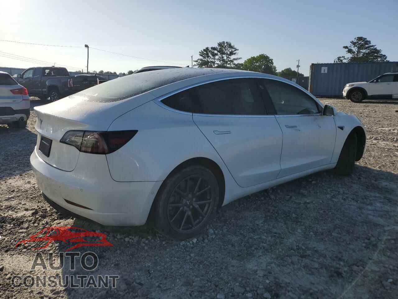 TESLA MODEL 3 2019 - 5YJ3E1EA6KF299780