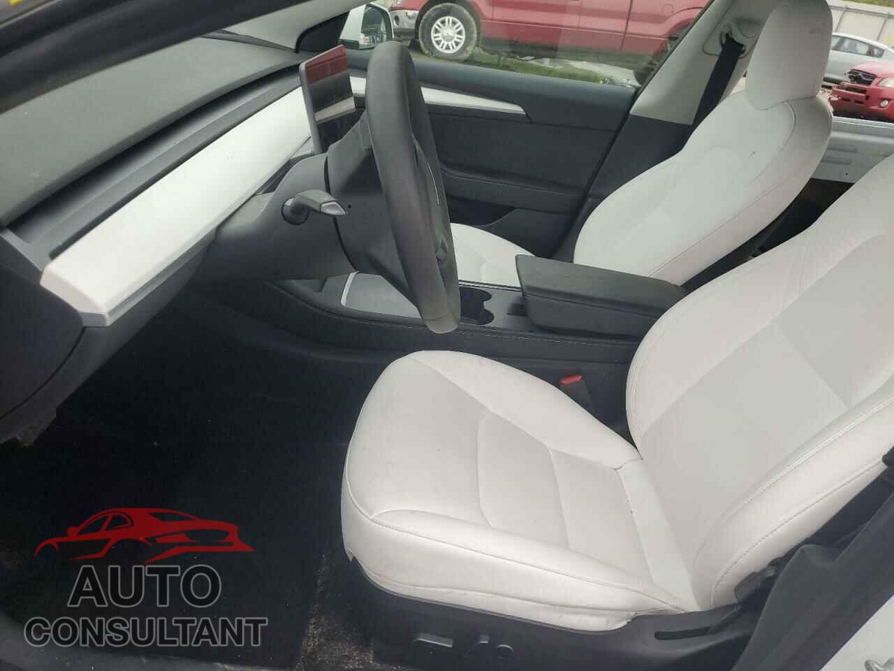 TESLA MODEL 3 2022 - 5YJ3E1EB4NF155108