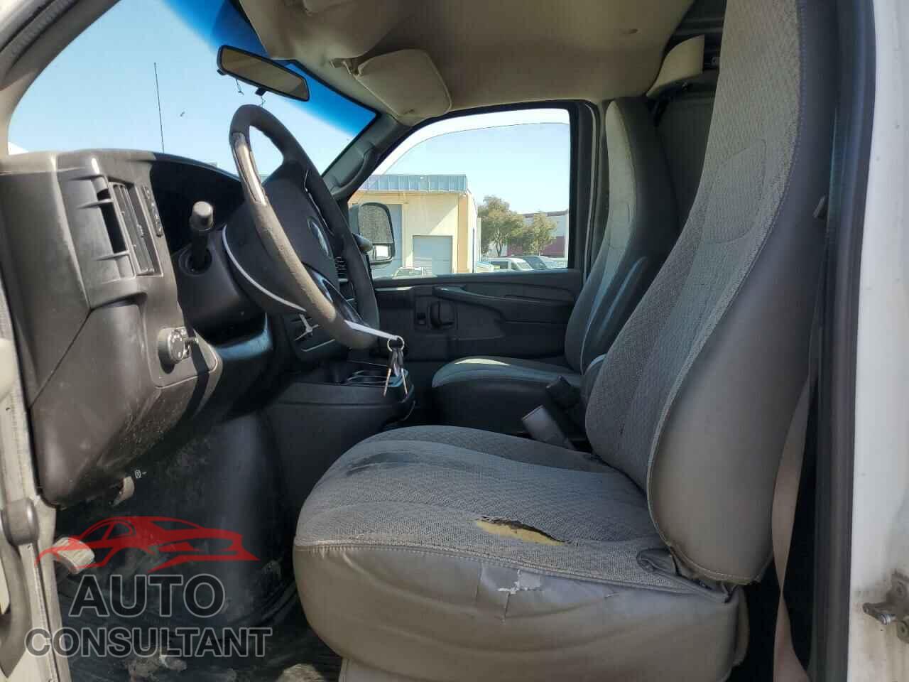 CHEVROLET EXPRESS 2011 - 1GCWGFBA5B1173914