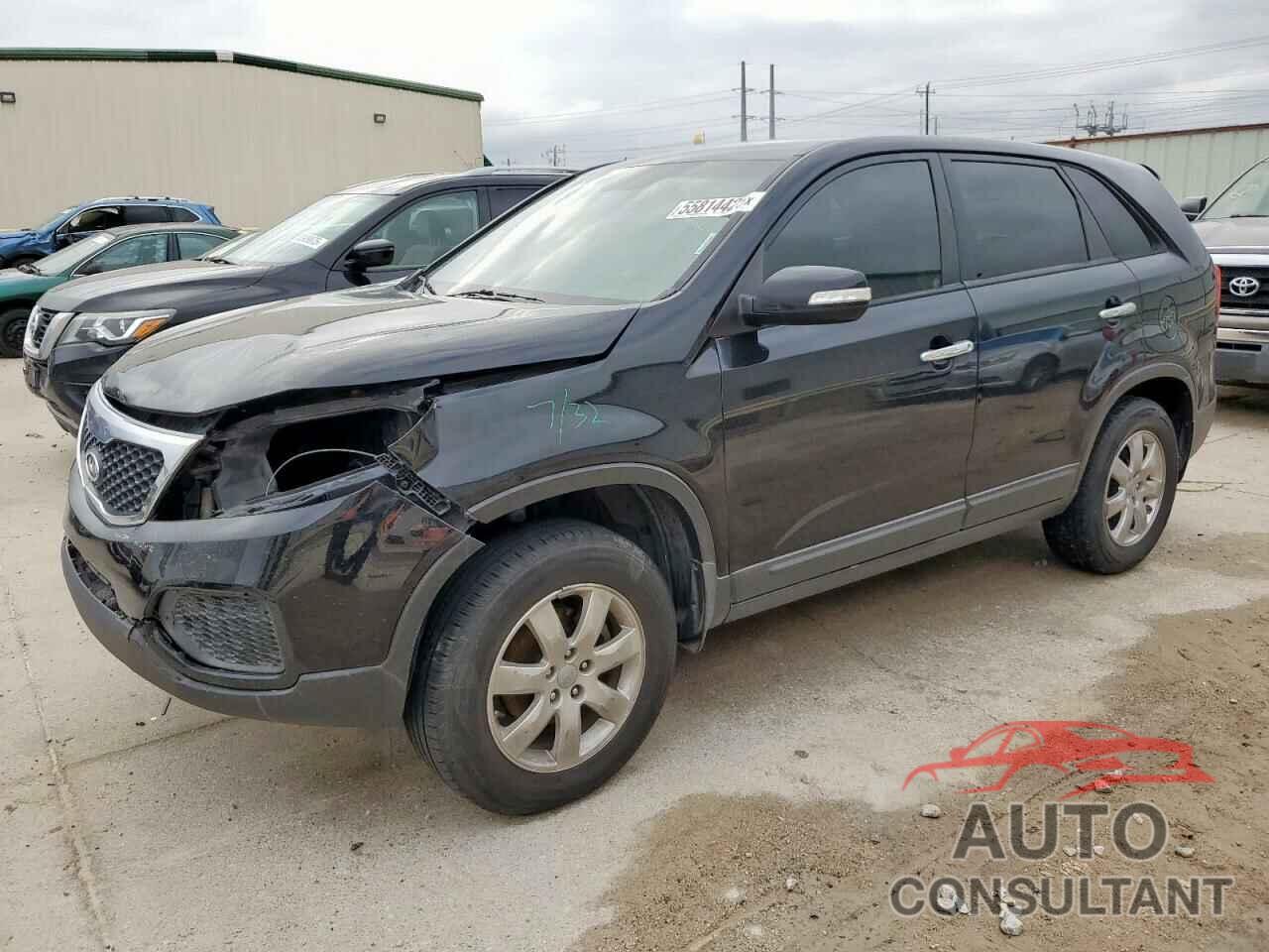 KIA SORENTO 2013 - 5XYKT3A15DG412441