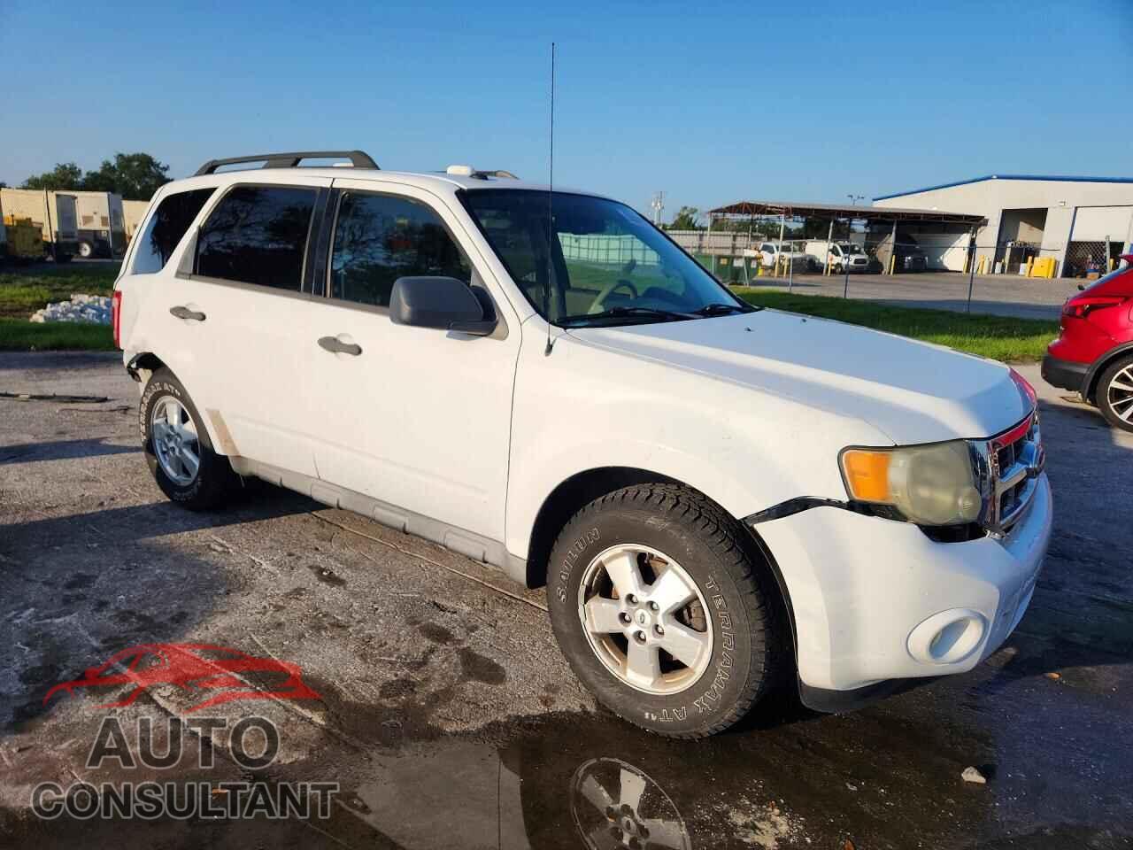 FORD ESCAPE 2010 - 1FMCU0DG2AKB60892