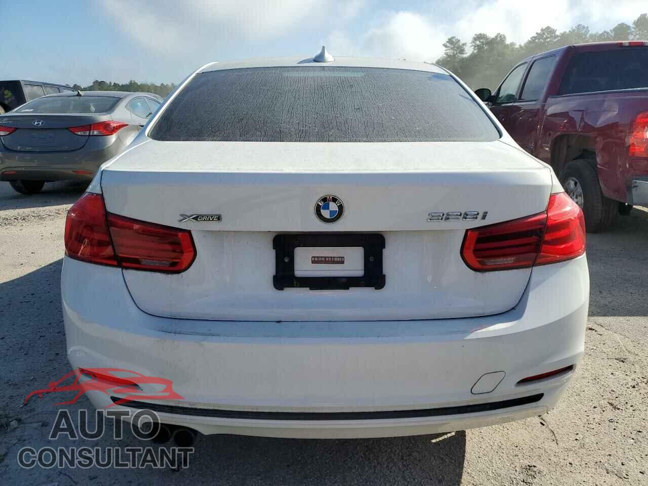 BMW 3 SERIES 2016 - WBA8E3G58GNU01300