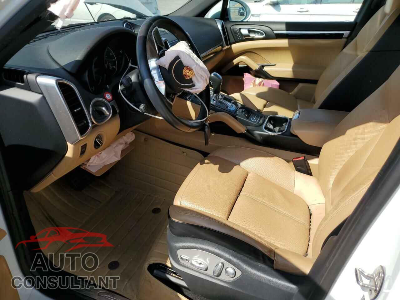 PORSCHE CAYENNE 2016 - WP1AA2A20GLA00567