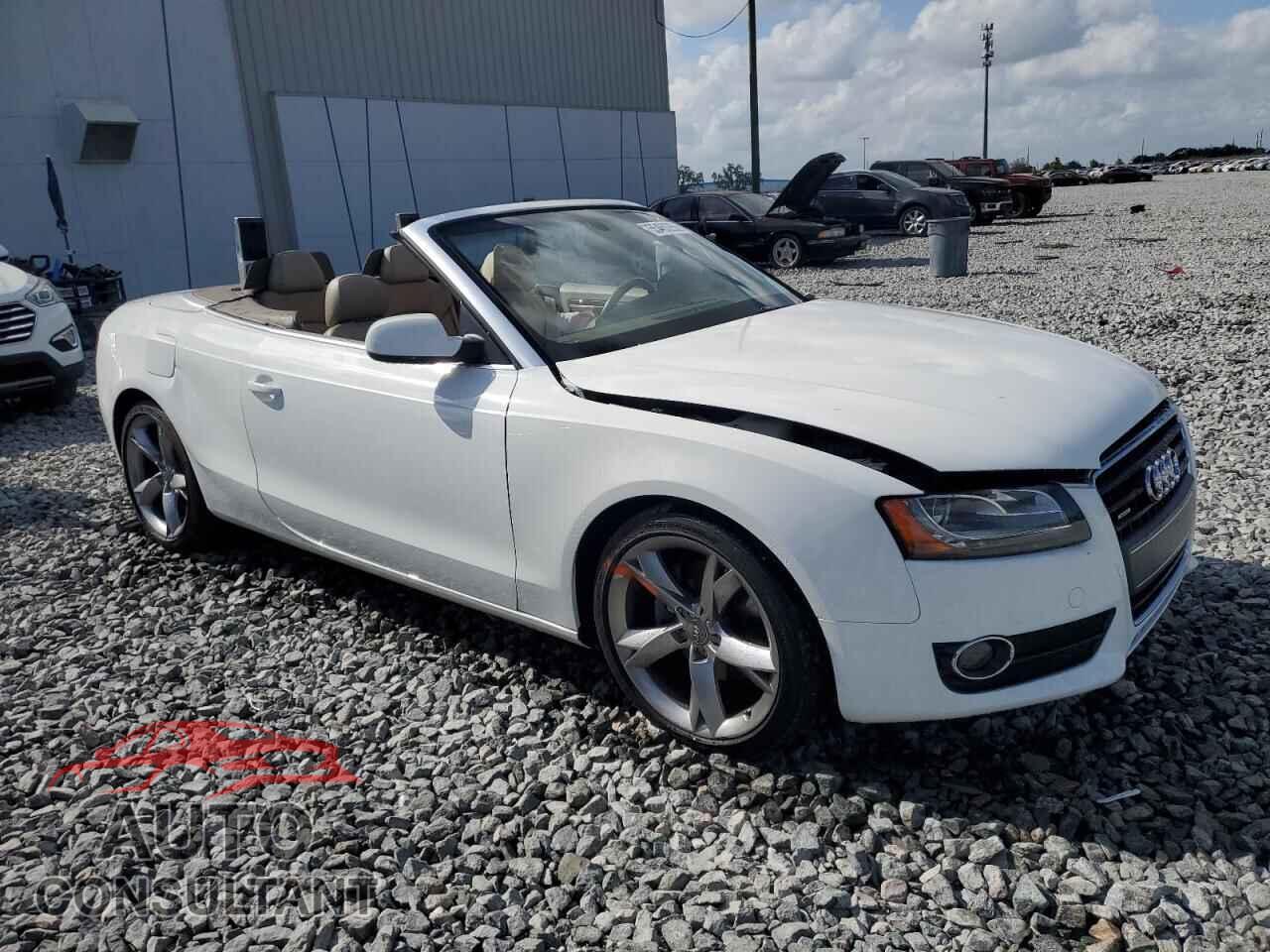 AUDI A5 2011 - WAULFAFH1BN018993