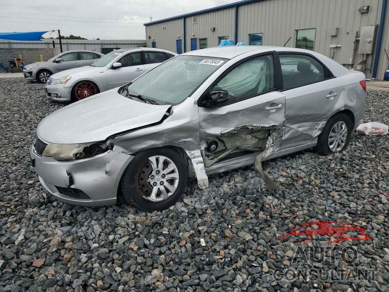 KIA FORTE 2011 - KNAFU4A29B5449847