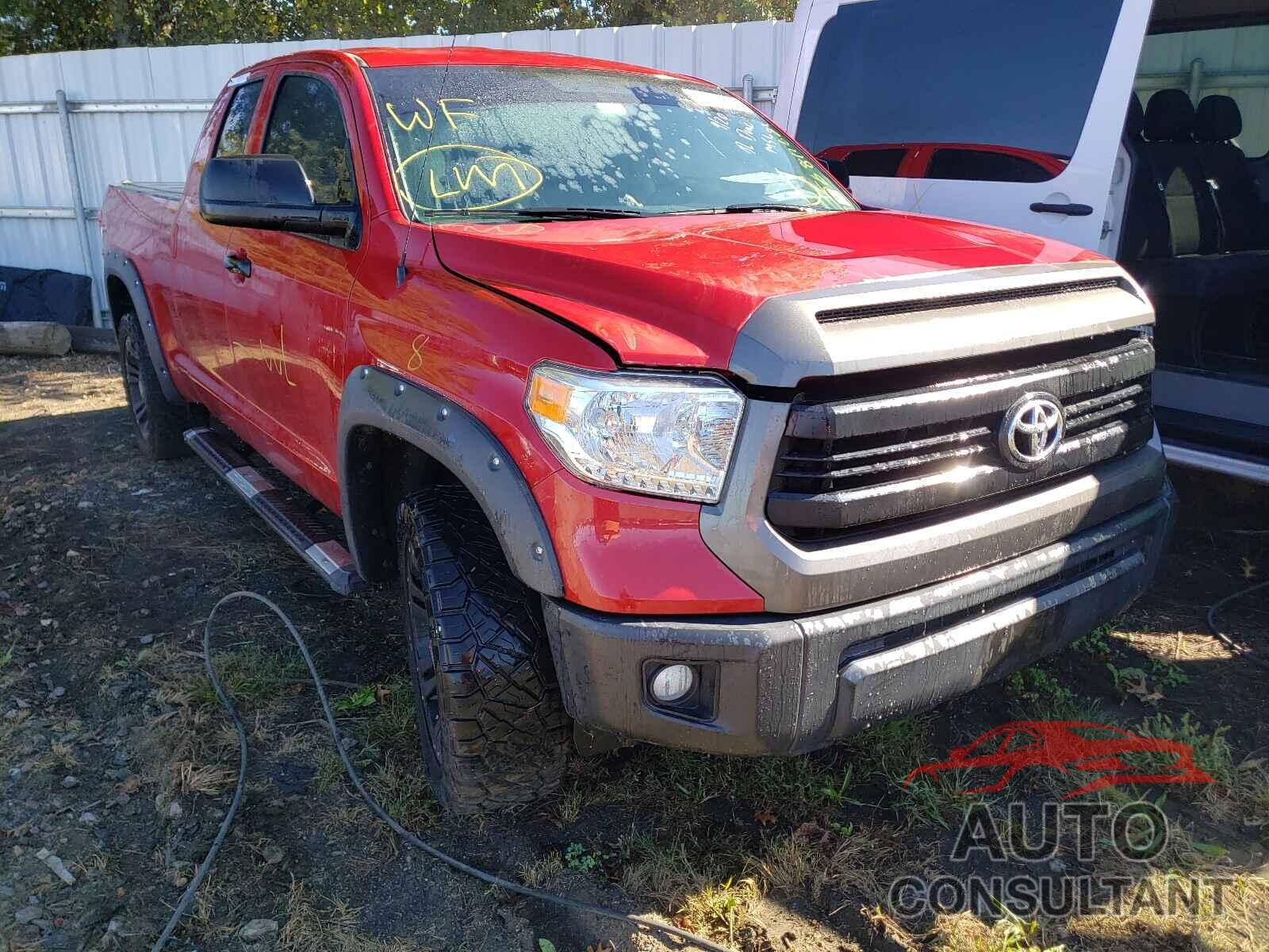 TOYOTA TUNDRA 2017 - 5TFUM5F19HX069517