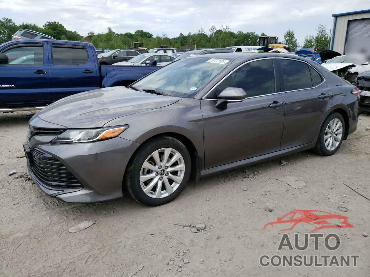 TOYOTA CAMRY 2018 - 4T1B11HK5JU575122