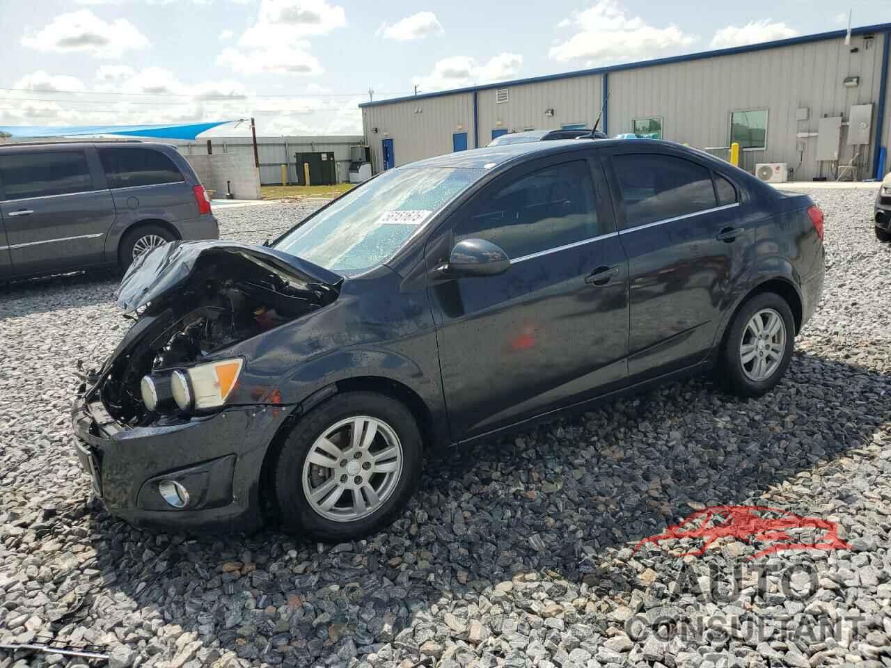 CHEVROLET SONIC 2014 - 1G1JC5SH0E4182545