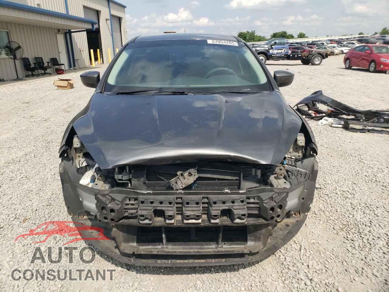 FORD FOCUS 2018 - 1FADP3F25JL207903
