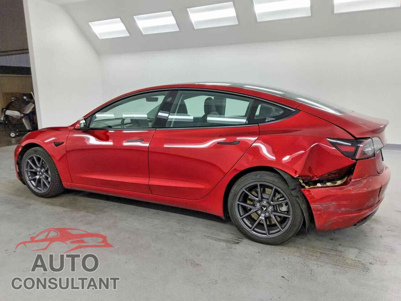 TESLA MODEL 3 2022 - 5YJ3E1EA4NF289317