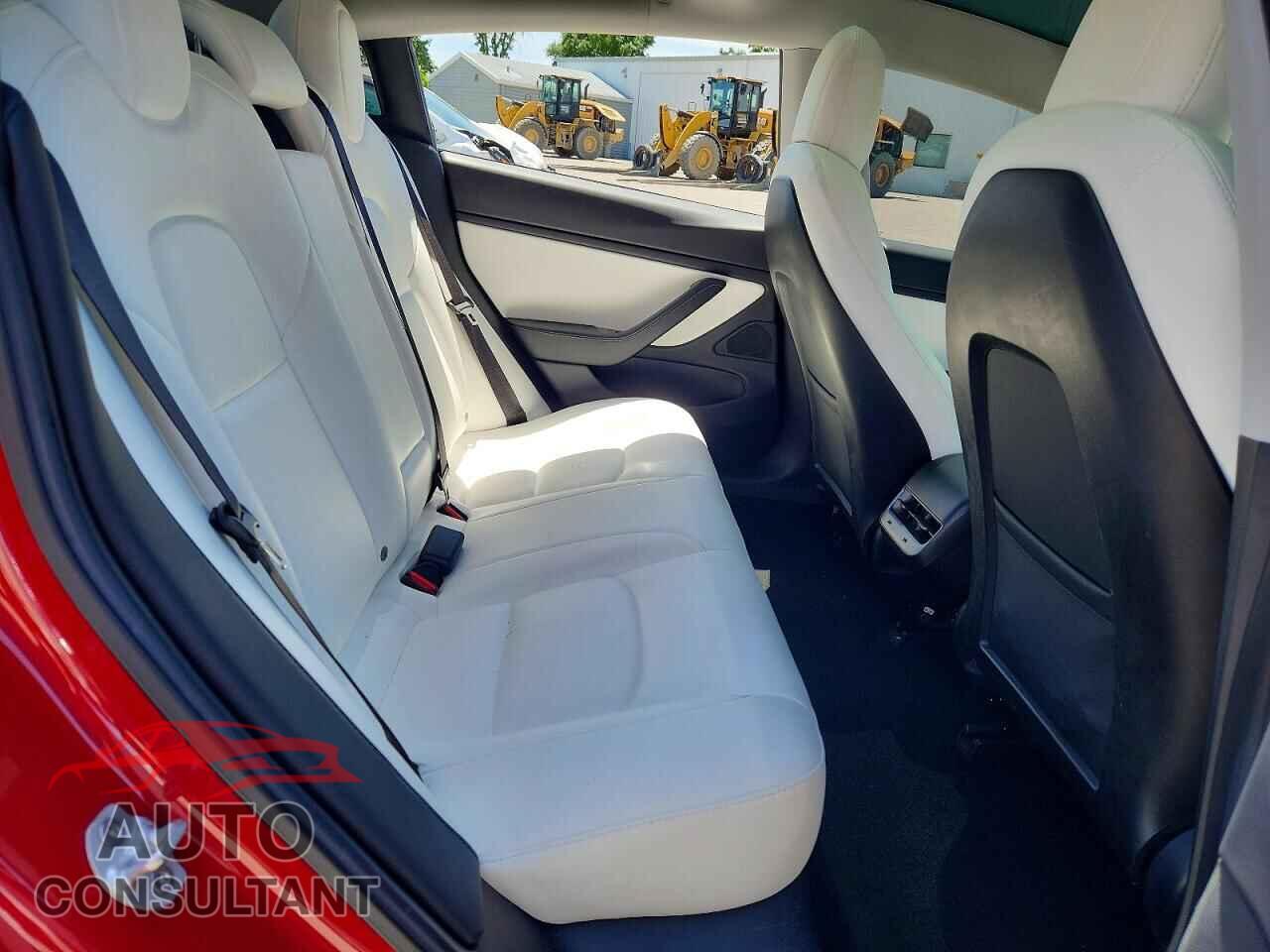 TESLA MODEL 3 2019 - 5YJ3E1EB5KF539961