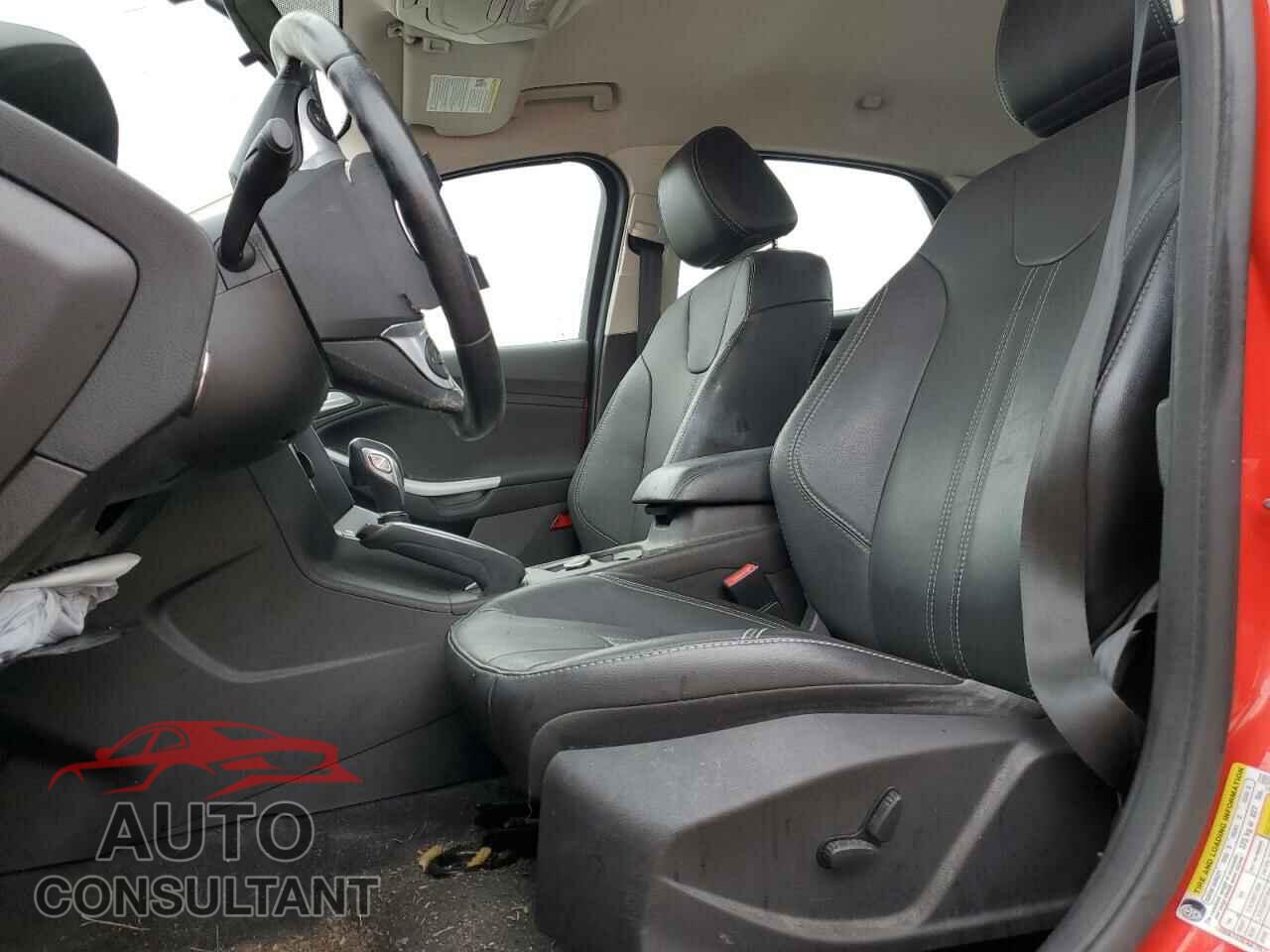 FORD FOCUS 2014 - 1FADP3F24EL115929