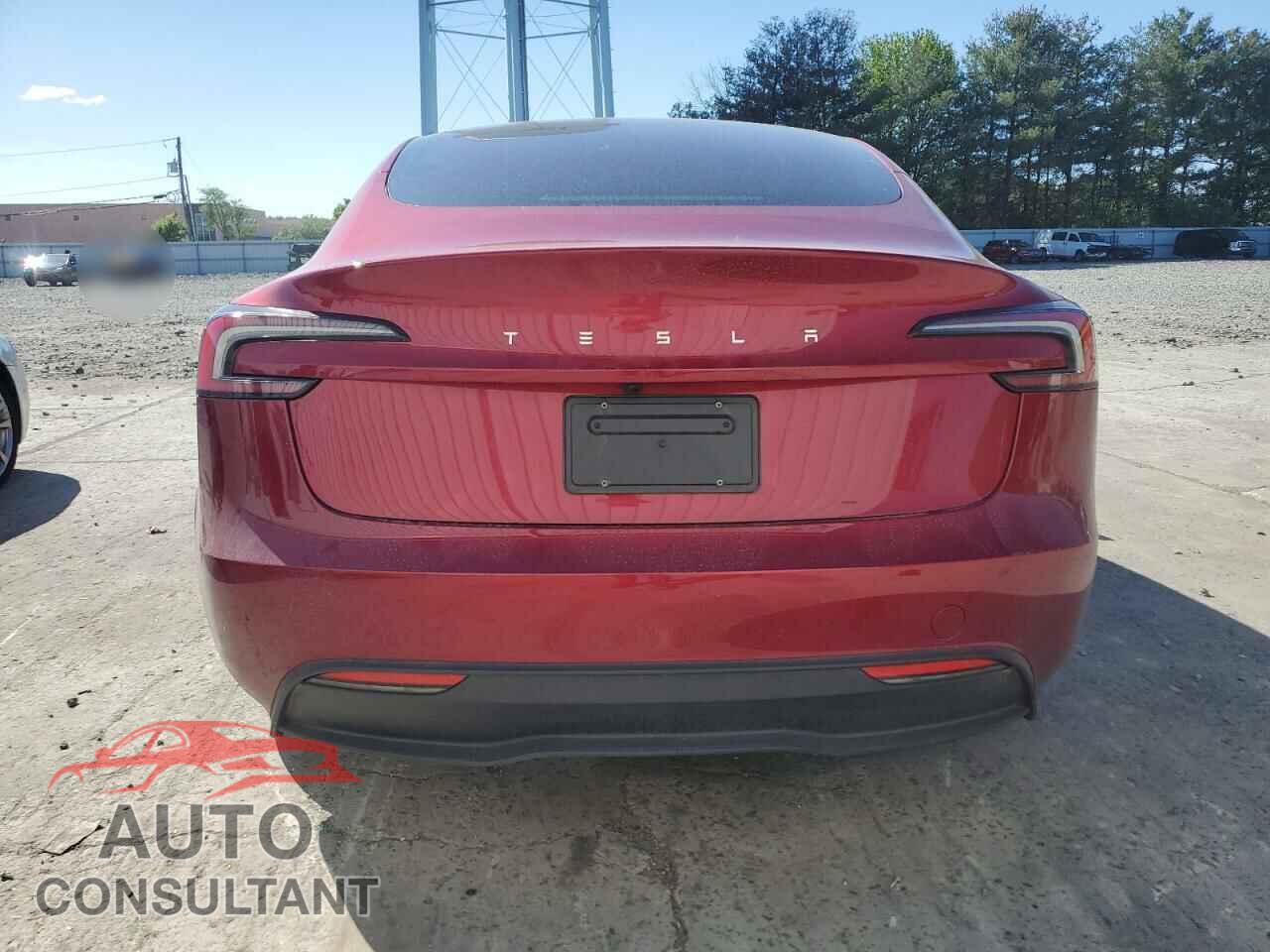 TESLA MODEL 3 2024 - 5YJ3E1EA3RF829102