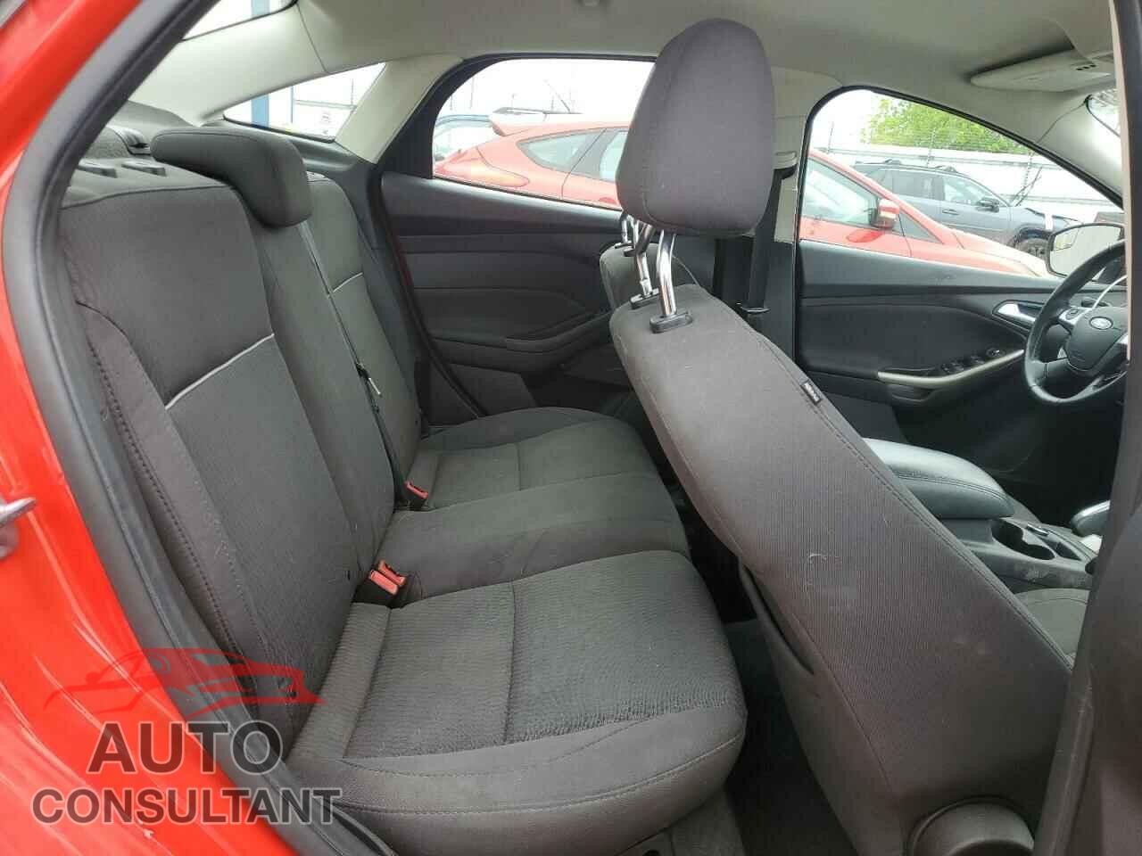 FORD FOCUS 2012 - 1FAHP3H2XCL339959