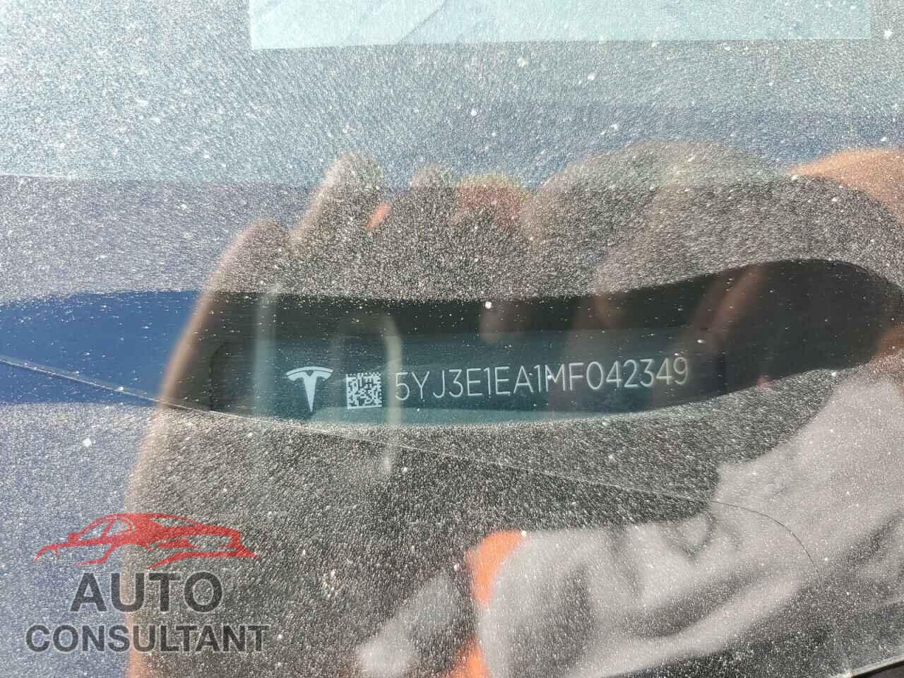 TESLA MODEL 3 2021 - 5YJ3E1EA1MF042349