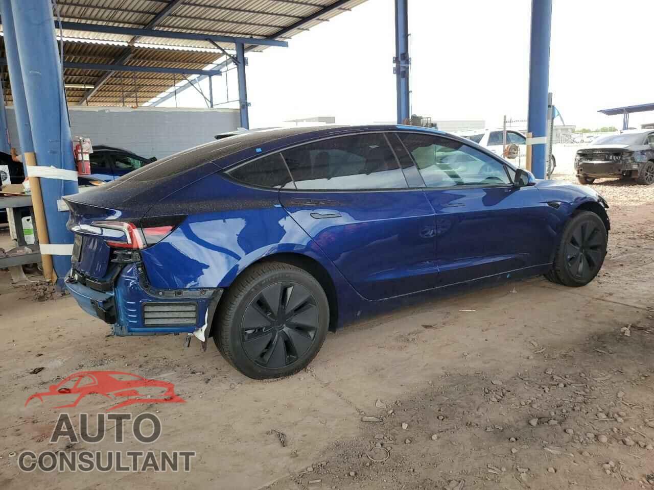 TESLA MODEL 3 2024 - 5YJ3E1EA5RF831935