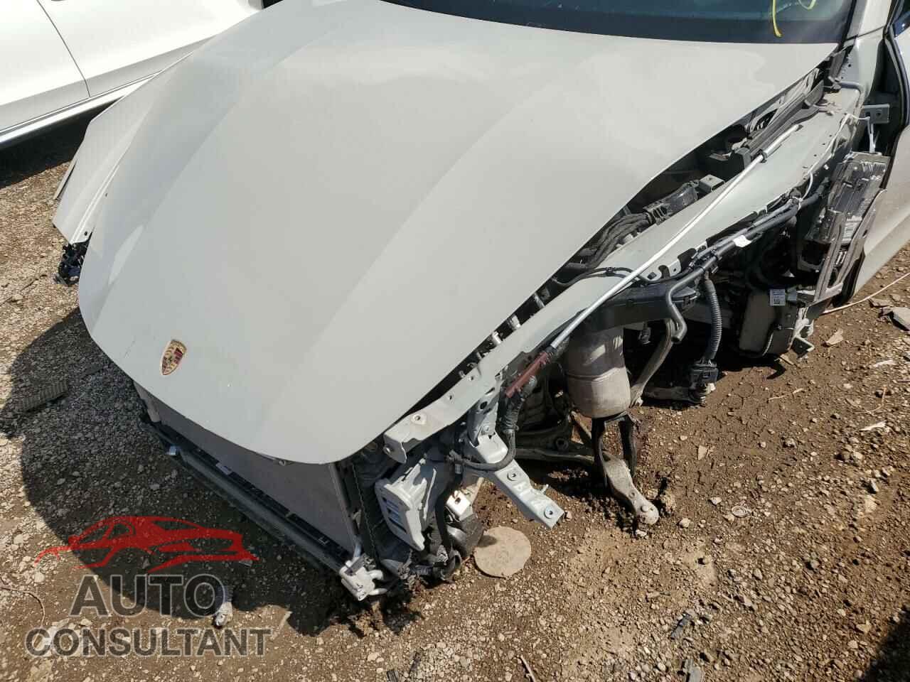 PORSCHE PANAMERA 2018 - WP0CF2A79JL195261