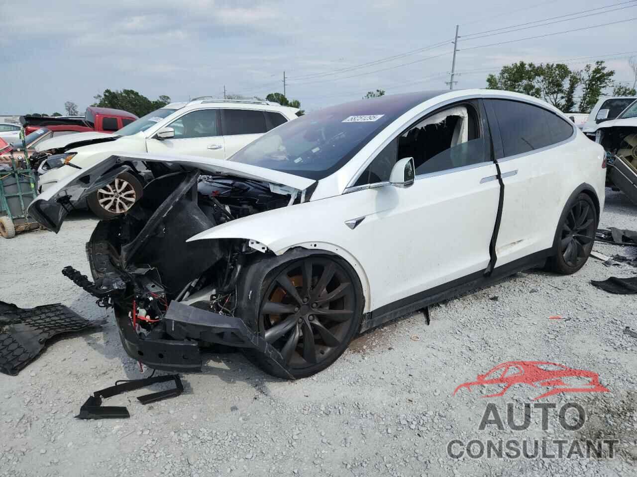 TESLA MODEL X 2018 - 5YJXCBE24JF138073