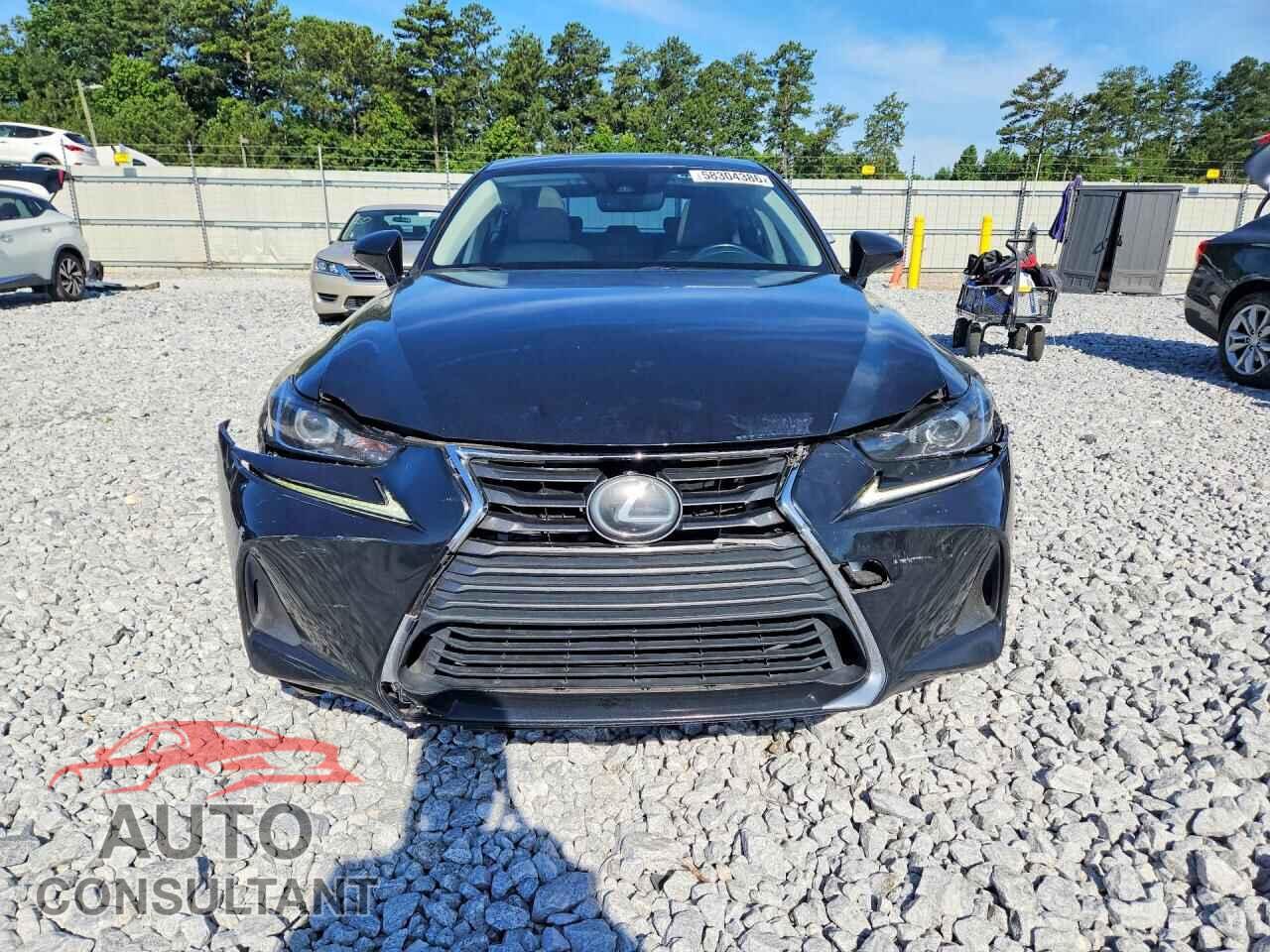 LEXUS IS 2018 - JTHBA1D23J5072742