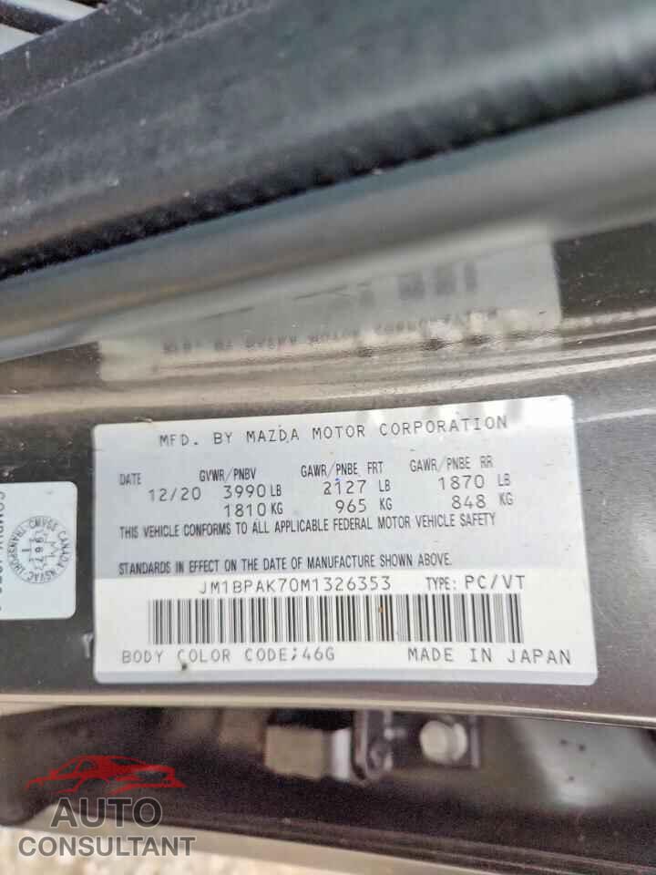 MAZDA 3 2021 - JM1BPAK70M1326353