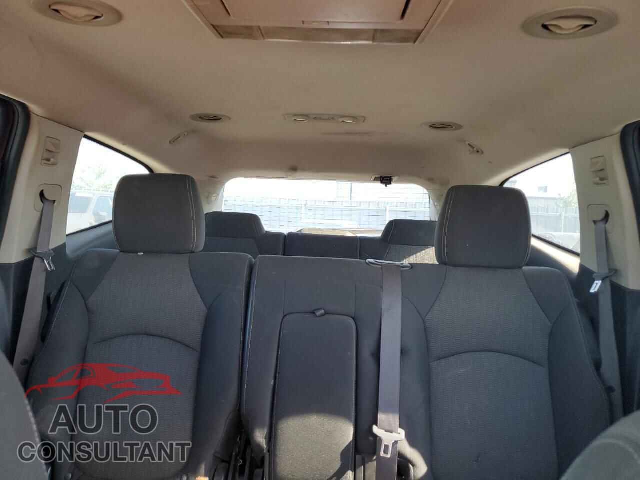 CHEVROLET TRAVERSE 2015 - 1GNKVGKD5FJ218092