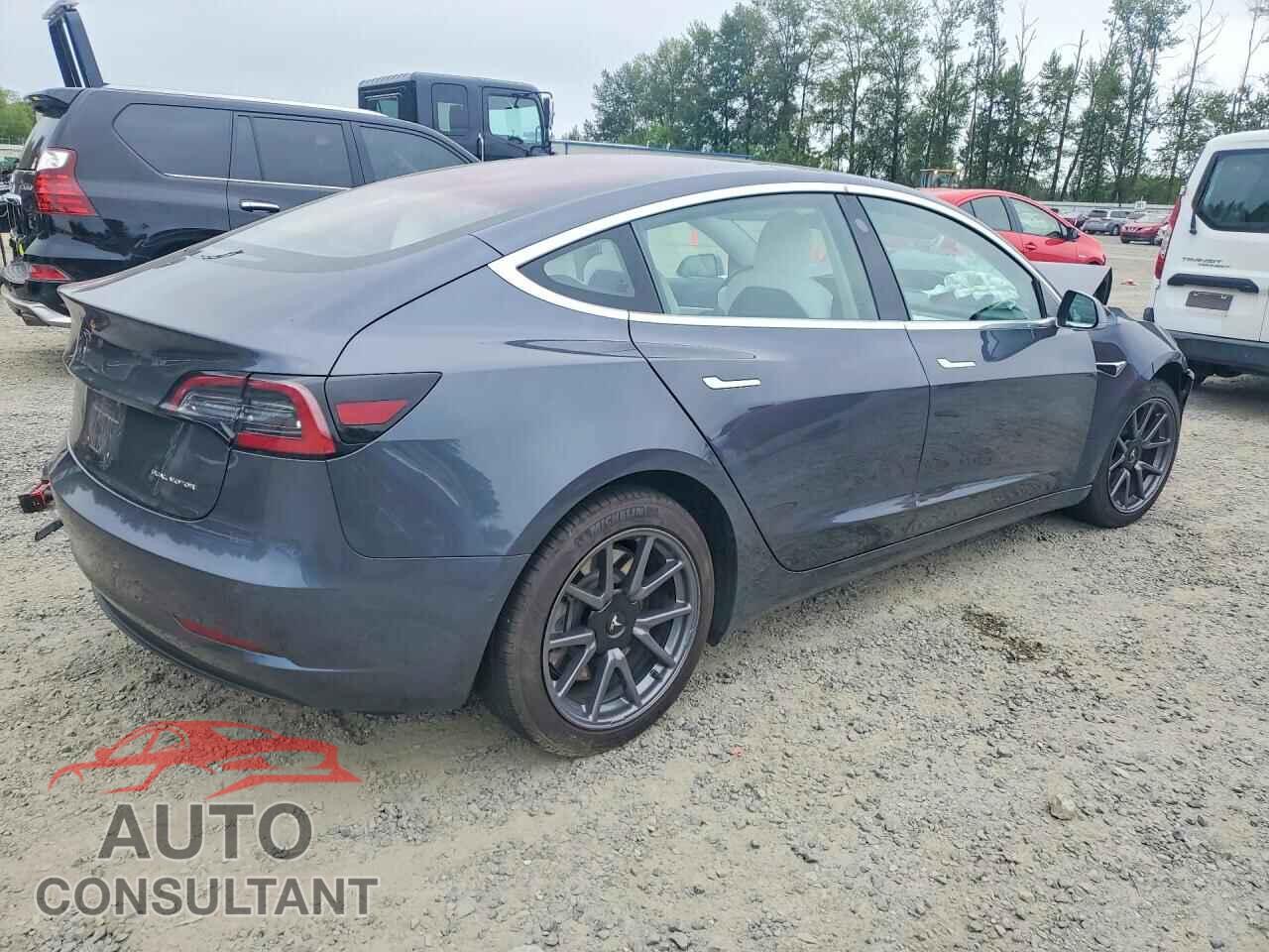 TESLA MODEL 3 2018 - 5YJ3E1EB0JF183935