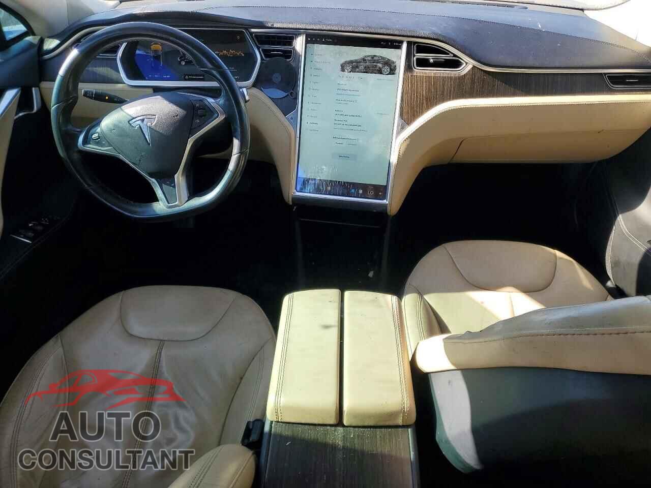 TESLA MODEL S 2013 - 5YJSA1CN1DFP27464