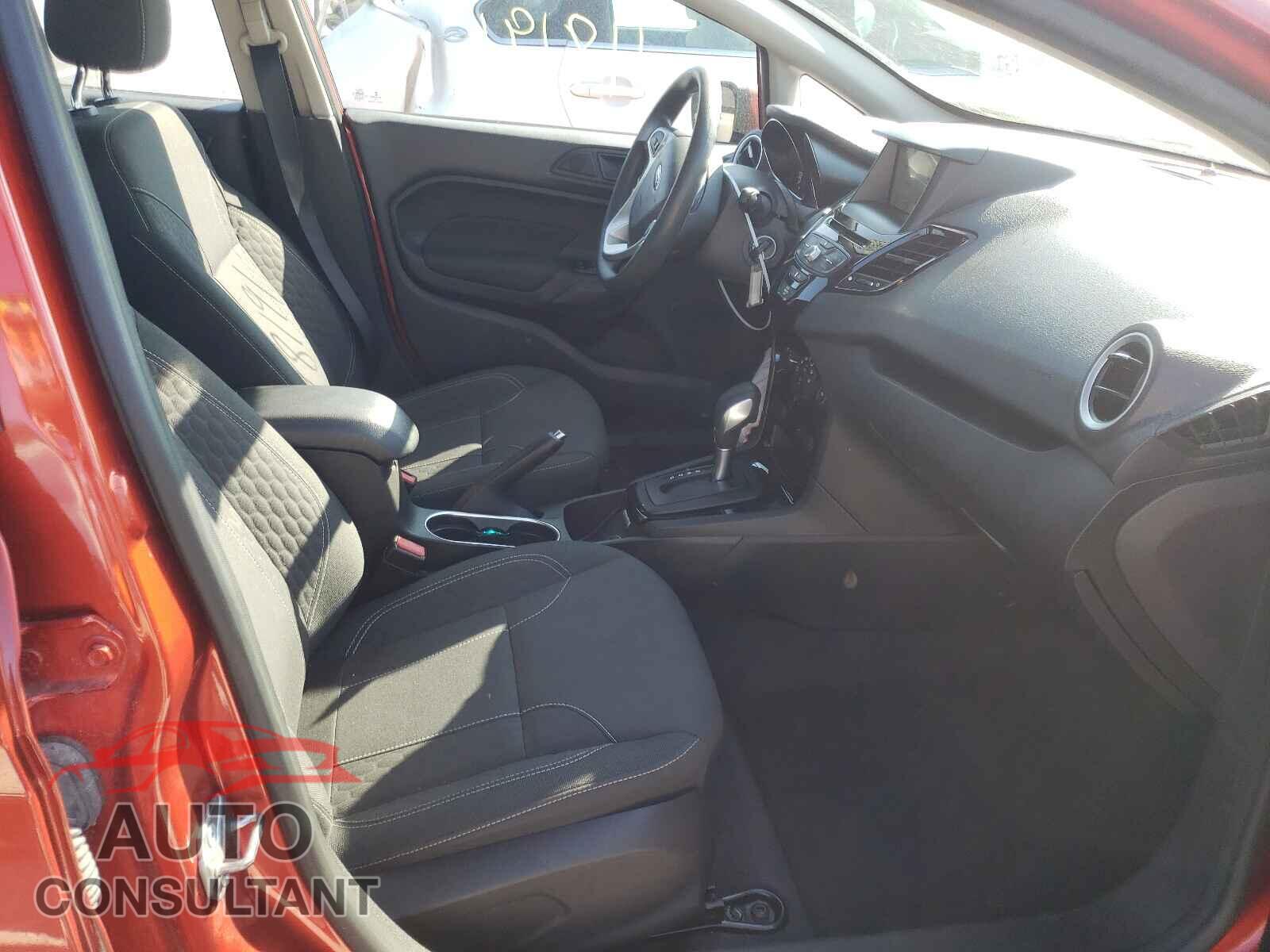 FORD FIESTA 2019 - 3FADP4EJ2KM106915