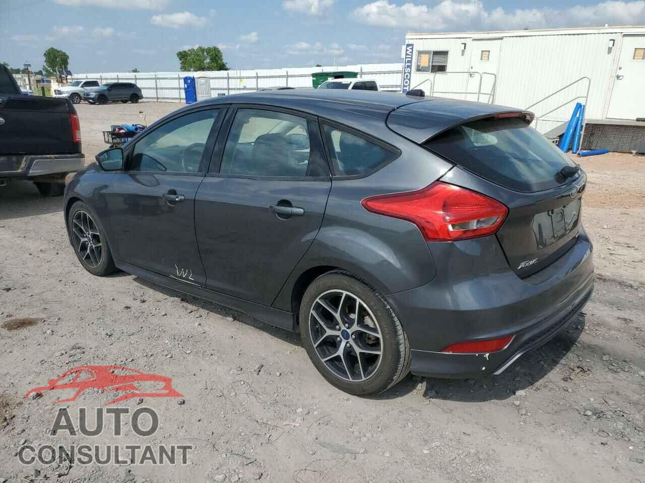 FORD FOCUS 2015 - 1FADP3K2XFL278169