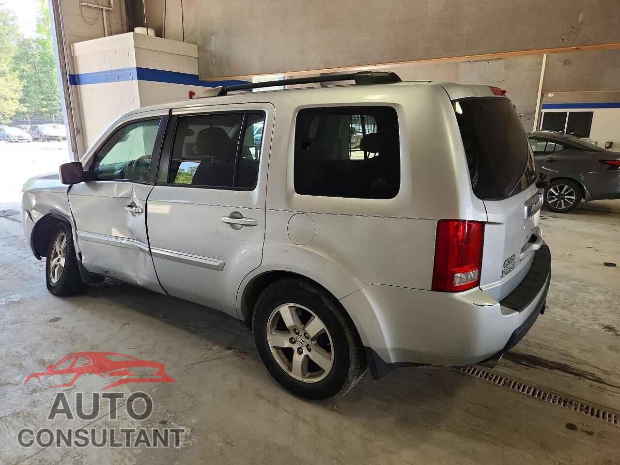 HONDA PILOT 2011 - 5FNYF3H41BB010342