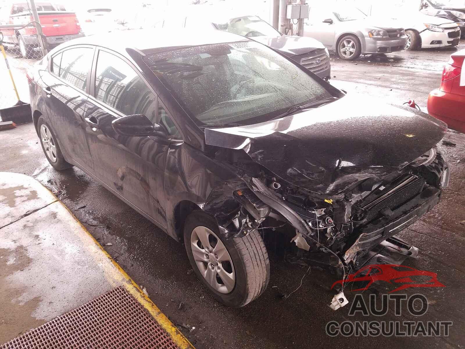 KIA FORTE 2018 - 3KPFK4A77JE186748