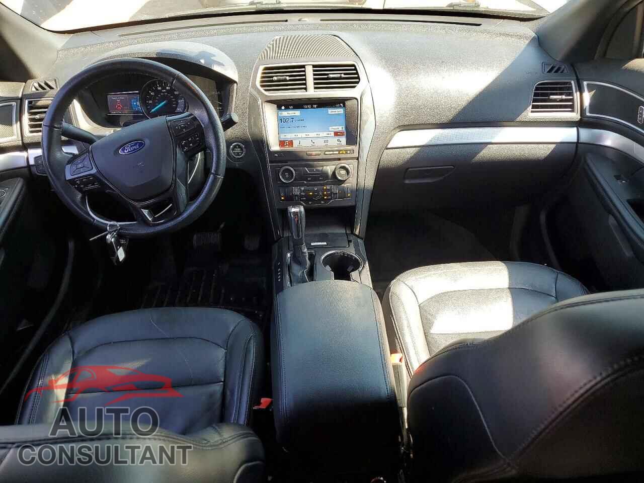 FORD EXPLORER 2017 - 1FM5K8D84HGE02696