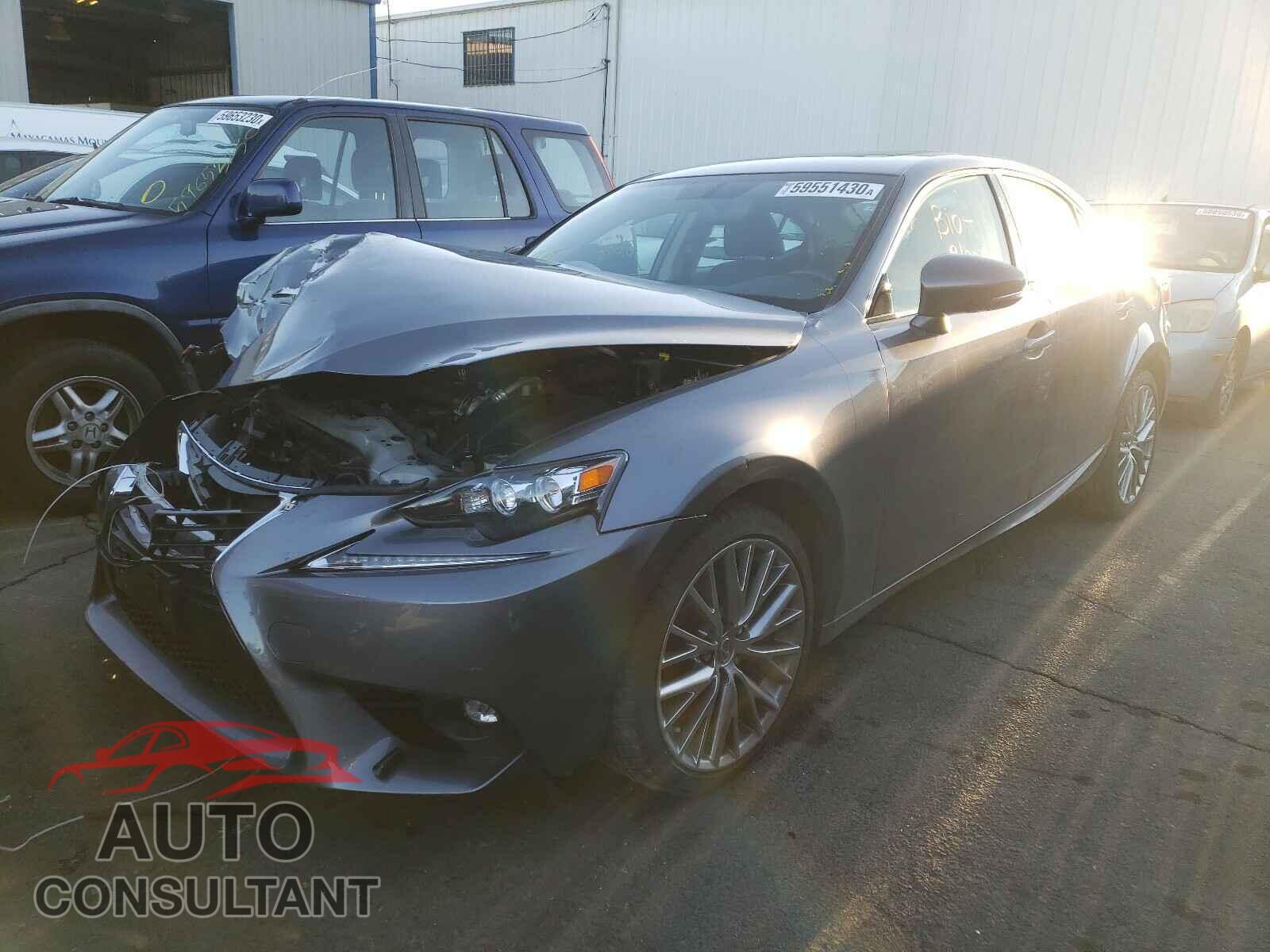 LEXUS IS 2016 - JTHBA1D26G5028629