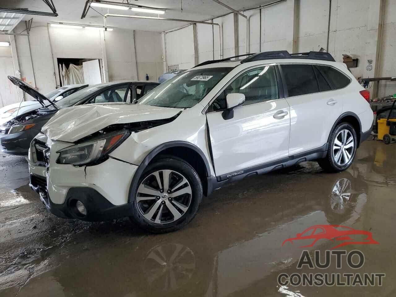 SUBARU OUTBACK 2018 - 4S4BSANC8J3216198