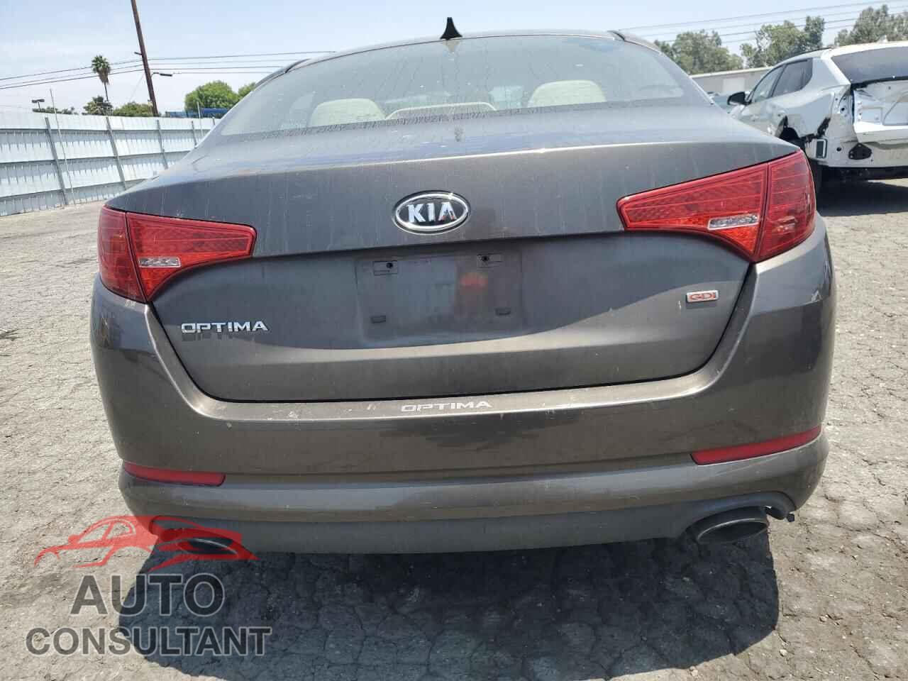 KIA OPTIMA 2011 - KNAGM4A72B5117877