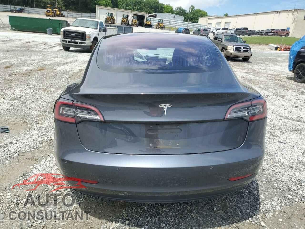 TESLA MODEL 3 2018 - 5YJ3E1EA9JF017680