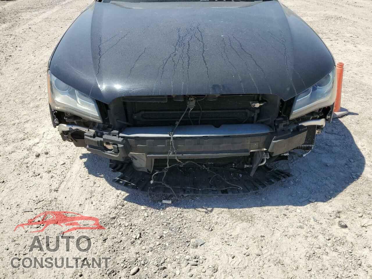AUDI A8 2013 - WAURGAFD5DN000634
