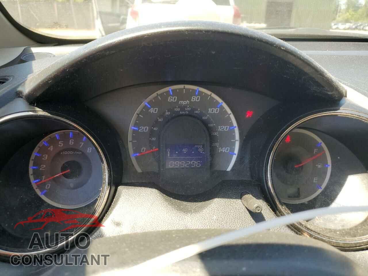 HONDA FIT 2013 - JHMGE8H59DC060697