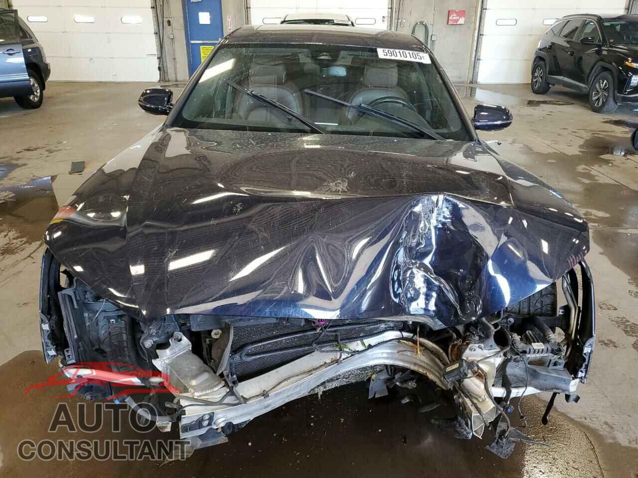 AUDI A8 2013 - WAURGAFD1DN002140
