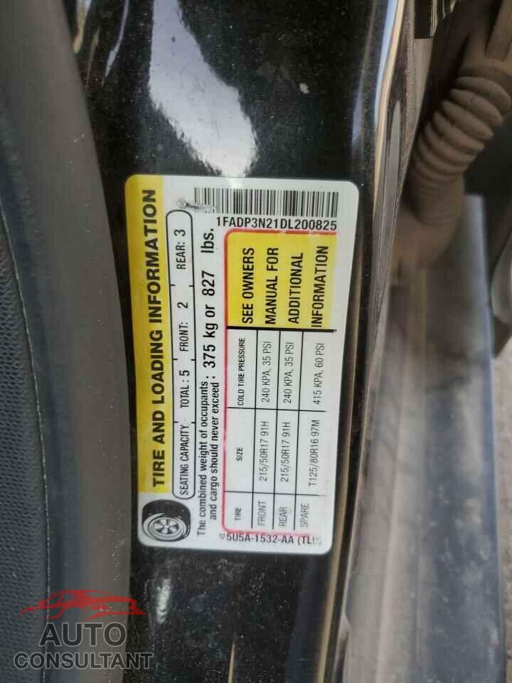FORD FOCUS 2013 - 1FADP3N21DL200825