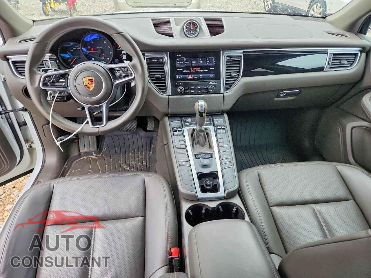 PORSCHE MACAN 2018 - WP1AA2A51JLB09590