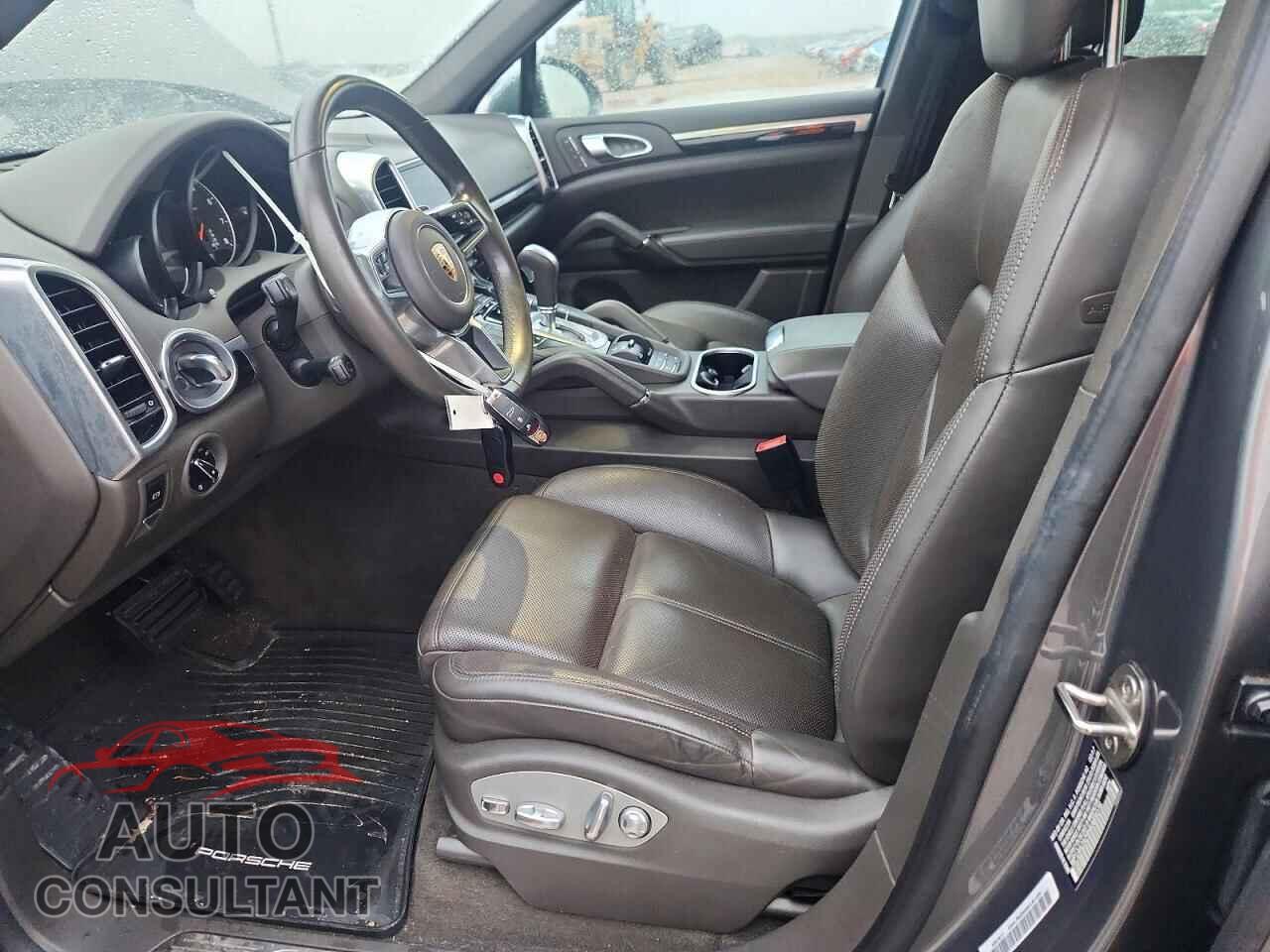 PORSCHE CAYENNE 2017 - WP1AA2A29HKA89076