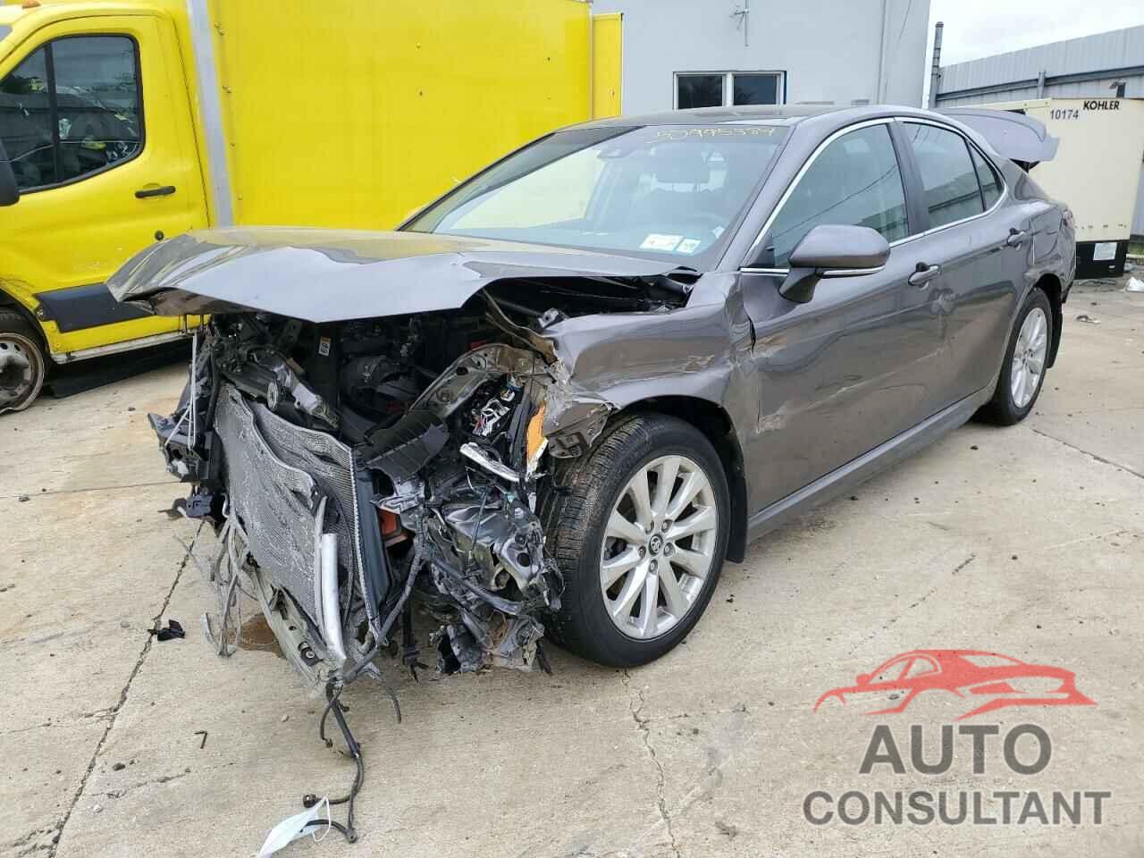TOYOTA CAMRY 2018 - 4T1B11HKXJU006606