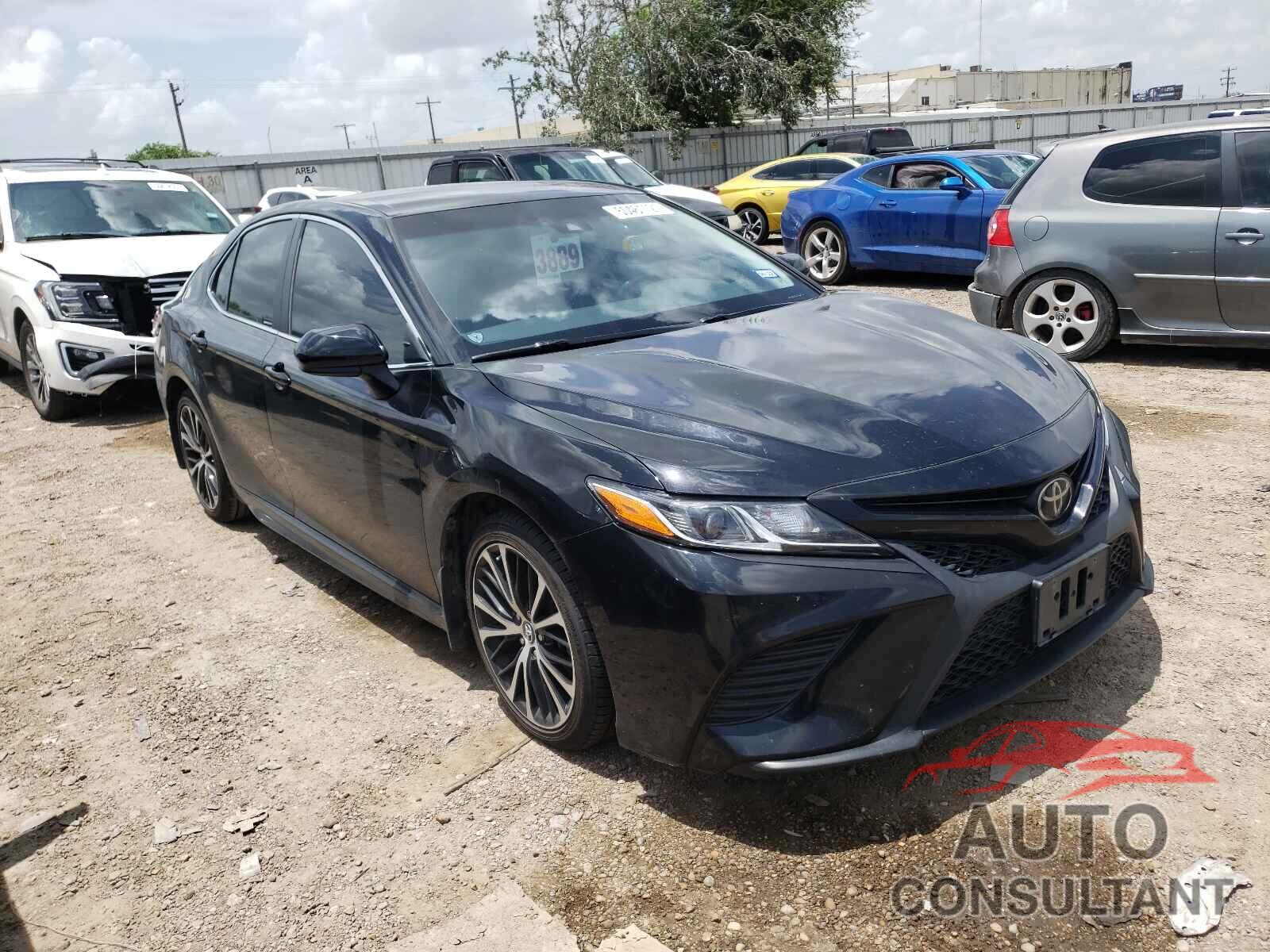 TOYOTA CAMRY 2018 - 4T1B11HKXJU097862