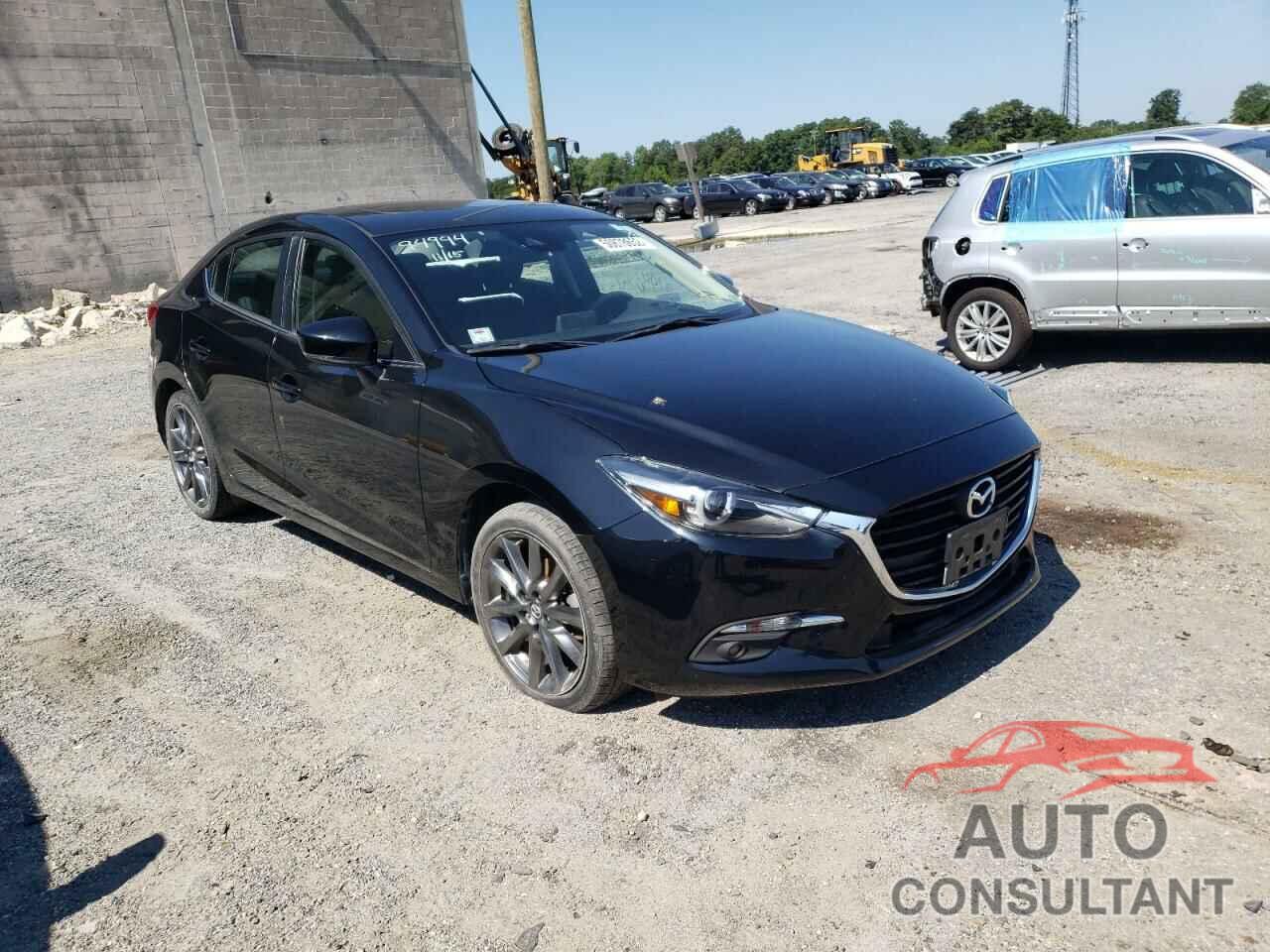 MAZDA 3 2018 - 3MZBN1W36JM163457