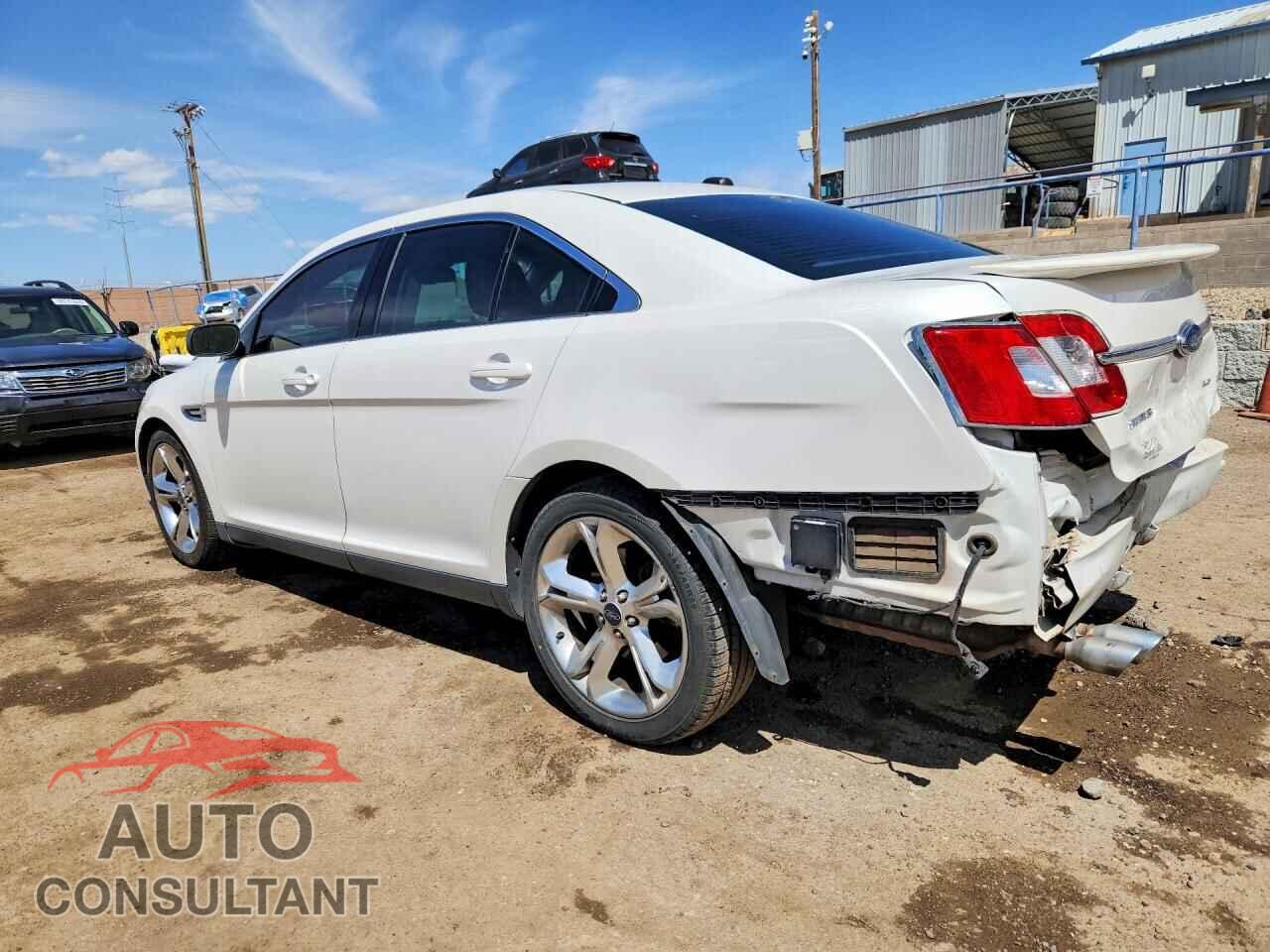 FORD TAURUS 2010 - 1FAHP2FW3AG126020