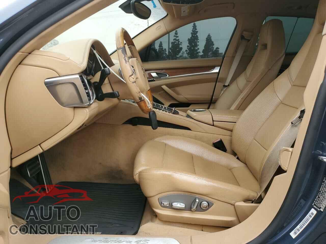 PORSCHE PANAMERA 2011 - WP0AB2A74BL062010